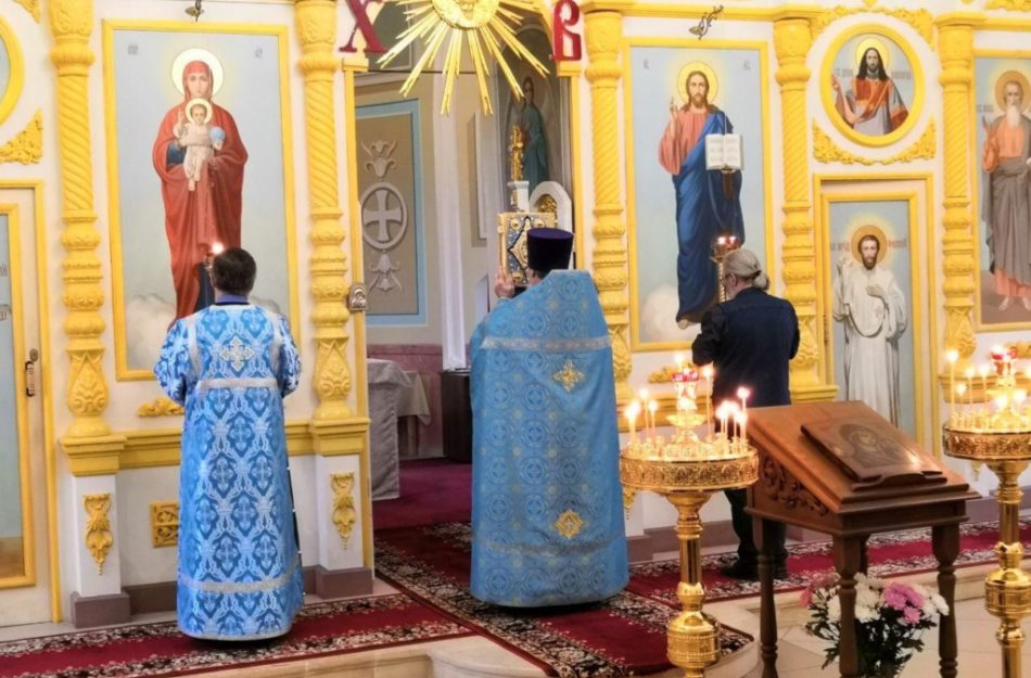 Празднование Пресвятой Богородице, в честь Ее иконы, именуемой "Казанская"